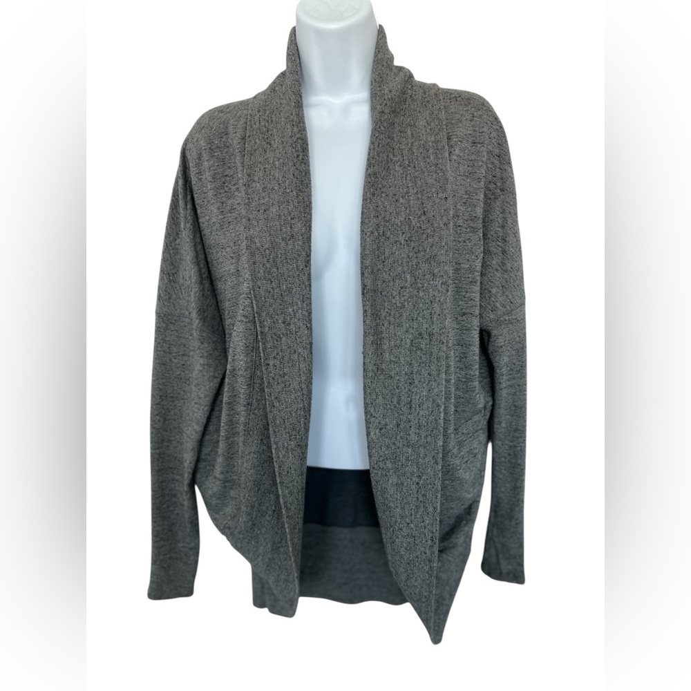 🌫️ EUC ATHLETA Presence Cocoon Wrap | Charcoal Gray Heather | Women’s Small